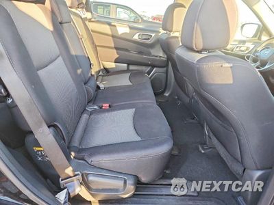 Zdjęcie 10 z 12 samochodu: 2017 NISSAN PATHFINDER SV VIN:5N1DR2MM0HC687762 - miniatura