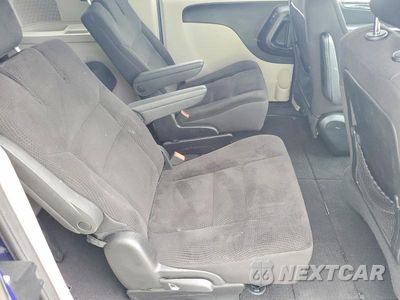 Zdjęcie 11 z 13 samochodu: 2018 DODGE GRAND CARAVAN SE VIN:2C4RDGBG7JR304822 - miniatura