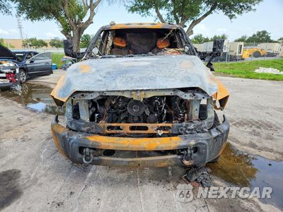 Piąte zdjęcie samochodu w środku: 2017 RAM 2500 ST VIN:3C6UR5CJ1HG663486 - miniatura