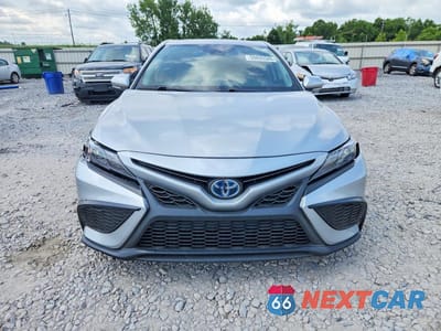 Piąte zdjęcie samochodu w środku: 2023 TOYOTA CAMRY HYBRID SE VIN:4T1S31AKXPU616647 - miniatura