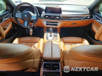 Zdjęcie 8 z 13 samochodu: 2021 BMW 750 XI VIN:WBA7U2C03MCF05240 - miniatura