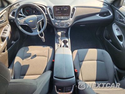 Zdjęcie 8 z 12 samochodu: 2025 CHEVROLET MALIBU LT VIN:1G1ZD5STXSF130795 - miniatura