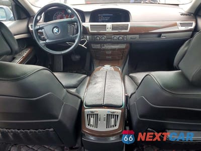 Zdjęcie 8 z 12 samochodu: 2006 BMW 750 LI VIN:WBAHN83526DT62307 - miniatura
