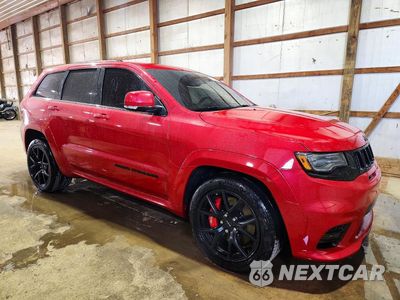 Czwarte zdjęcie samochodu z boku: 2021 JEEP GRAND CHEROKEE SRT-8 VIN:1C4RJFDJ8MC719642 - miniatura