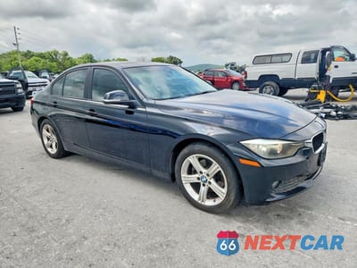 Czwarte zdjęcie samochodu z boku: 2015 BMW 320 I VIN:WBA3B1G57FNT04160 - miniatura