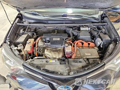 Zdjęcie 12 z 13 samochodu: 2018 TOYOTA RAV4 HYBRID XLE VIN:JTMRJREV1JD208802 - miniatura