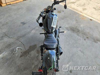 Zdjęcie 6 z 9 samochodu: 2025 INDIAN MOTORCYCLE CO. SCOUT BOBBER VIN:56KSBB767S3020573 - miniatura