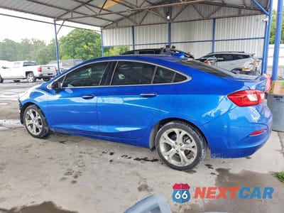 Drugie zdjęcie samochodu z przodu: 2017 CHEVROLET CRUZE PREMIER VIN:1G1BF5SM5H7184478 - miniatura