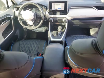 Zdjęcie 8 z 14 samochodu: 2024 TOYOTA RAV4 XLE VIN:2T3W1RFV9RC254749 - miniatura