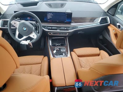 Zdjęcie 8 z 13 samochodu: 2027 BMW X7 XDRIVE40I VIN:5UX23EM04V9428758 - miniatura