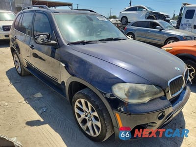 Czwarte zdjęcie samochodu z boku: 2011 BMW X5 XDRIVE35I VIN:5UXZV4C59BL407435 - miniatura