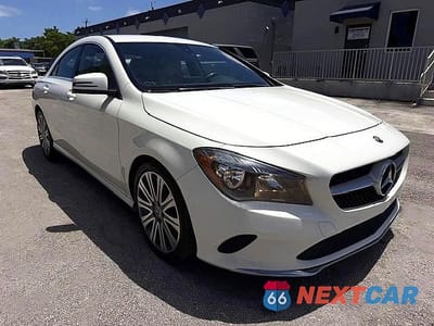 Czwarte zdjęcie samochodu z boku: 2018 MERCEDES-BENZ CLA 250 VIN:WDDSJ4EB0JN570193 - miniatura