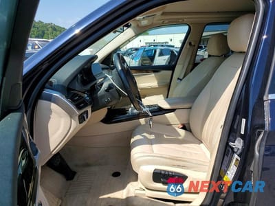 Zdjęcie 7 z 14 samochodu: 2015 BMW X5 XDRIVE35I VIN:5UXKR0C51F0P02857 - miniatura