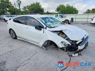 Czwarte zdjęcie samochodu z boku: 2017 FORD FUSION SE VIN:3FA6P0HDXHR397375 - miniatura
