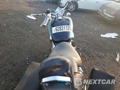 Zdjęcie 6 z 8 samochodu: 1995 HONDA VF750 CD VIN:JH2RC4338SM001167 - miniatura