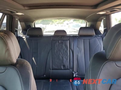 Zdjęcie 10 z 14 samochodu: 2018 BMW X5 XDRIVE50I VIN:5UXKR6C51J0U15756 - miniatura
