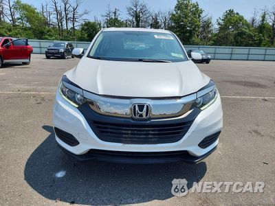 Piąte zdjęcie samochodu w środku: 2021 HONDA HR-V LX VIN:3CZRU6H38MM722830 - miniatura