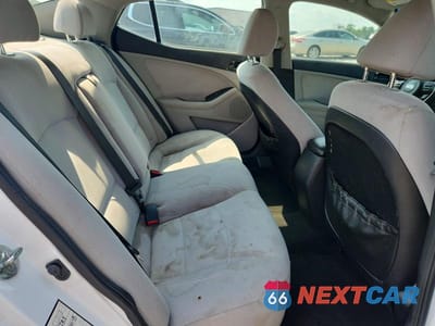 Zdjęcie 10 z 12 samochodu: 2014 KIA OPTIMA LX VIN:5XXGM4A73EG308355 - miniatura