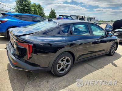 Trzecie zdjęcie samochodu z tyłu: 2025 KIA K4 LXS VIN:3KPFT4DE2SE098621 - miniatura