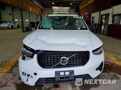 Piąte zdjęcie samochodu w środku: 2026 VOLVO XC40 PLUS VIN:YV4L12UC6T2735551 - miniatura