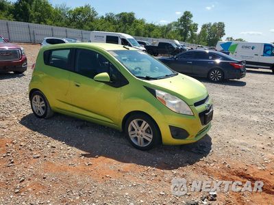 Czwarte zdjęcie samochodu z boku: 2014 CHEVROLET SPARK 1LT VIN:KL8CD6S91EC410210 - miniatura