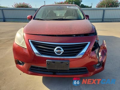 Piąte zdjęcie samochodu w środku: 2012 NISSAN VERSA 1.6 S VIN:3N1CN7AP4CL864028 - miniatura