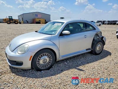 2013 VOLKSWAGEN BEETLE 3VWJX7AT8DM672776 - główne zdjęcie licytacji z USA - miniatura
