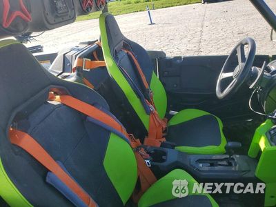 Piąte zdjęcie samochodu w środku: 2019 HONDA TALON UTILITY VEHICLE VIN:1HFVE0549K4002172 - miniatura