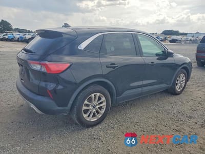 Trzecie zdjęcie samochodu z tyłu: 2021 FORD ESCAPE SE VIN:1FMCU0G67MUA59049 - miniatura
