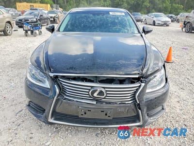 Piąte zdjęcie samochodu w środku: 2013 LEXUS LS 460 VIN:JTHBL5EF8D5119836 - miniatura