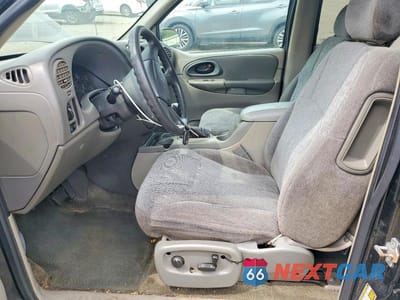 Zdjęcie 7 z 13 samochodu: 2004 CHEVROLET TRAILBLAZER LS VIN:1GNDT13S542403727 - miniatura