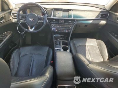 Zdjęcie 8 z 12 samochodu: 2018 KIA OPTIMA PLUG-IN HYBRID EX VIN:KNAGV4LD2J5025117 - miniatura