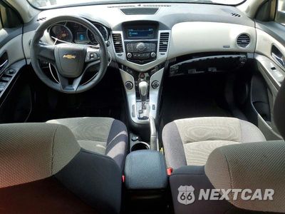 Zdjęcie 8 z 12 samochodu: 2014 CHEVROLET CRUZE LS VIN:1G1PA5SG9E7223809 - miniatura