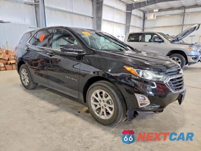 Czwarte zdjęcie samochodu z boku: 2019 CHEVROLET EQUINOX LT VIN:3GNAXKEV5KL306298 - miniatura