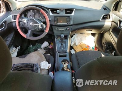 Zdjęcie 8 z 12 samochodu: 2018 NISSAN SENTRA S VIN:3N1AB7AP9JY229435 - miniatura