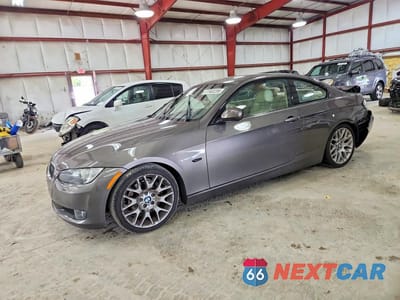 2010 BMW 328 I WBAWB3C59AP139482 - główne zdjęcie licytacji z USA - miniatura