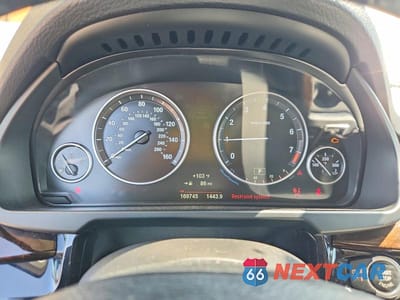 Zdjęcie 9 z 13 samochodu: 2015 BMW X5 XDRIVE35I VIN:5UXKR0C53F0K52225 - miniatura