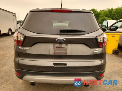 Zdjęcie 6 z 13 samochodu: 2018 FORD ESCAPE SE VIN:1FMCU9GD0JUC98408 - miniatura