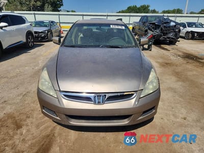 Piąte zdjęcie samochodu w środku: 2007 HONDA ACCORD EX VIN:1HGCM66507A031648 - miniatura