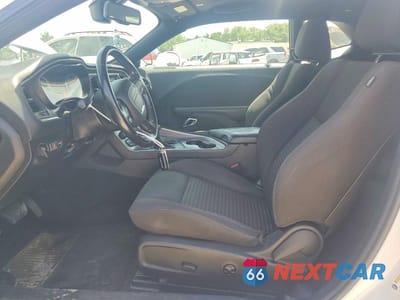 Zdjęcie 7 z 12 samochodu: 2019 DODGE CHALLENGER SXT VIN:2C3CDZAG2KH701773 - miniatura