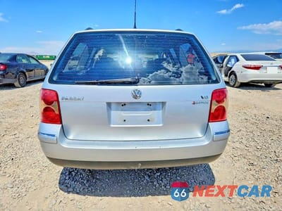 Zdjęcie 6 z 12 samochodu: 2003 VOLKSWAGEN PASSAT GLX 4MOTION VIN:WVWYH63B03E062341 - miniatura