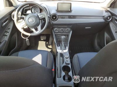 Zdjęcie 8 z 12 samochodu: 2016 SCION IA BASE VIN:3MYDLBZV0GY100314 - miniatura