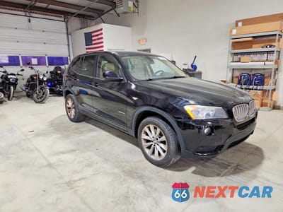 Czwarte zdjęcie samochodu z boku: 2014 BMW X3 XDRIVE28I VIN:5UXWX9C54E0D15569 - miniatura