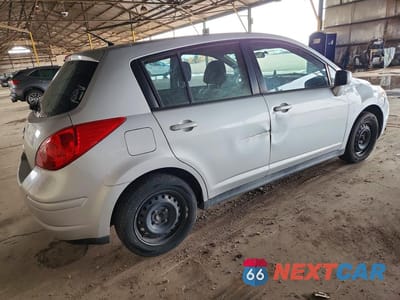 Trzecie zdjęcie samochodu z tyłu: 2011 NISSAN VERSA 1.8 S VIN:3N1BC1CP3BL458509 - miniatura