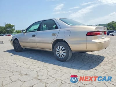 Drugie zdjęcie samochodu z przodu: 1997 TOYOTA CAMRY LE VIN:4T1BG22K0VU816927 - miniatura