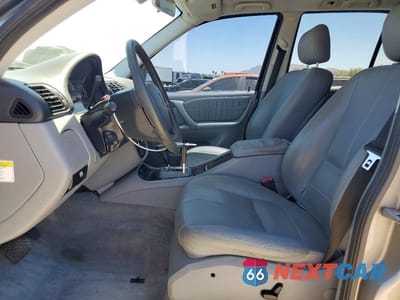 Zdjęcie 7 z 12 samochodu: 2005 MERCEDES-BENZ ML 350 VIN:4JGAB57E95A542692 - miniatura