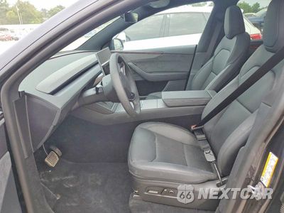 Zdjęcie 7 z 12 samochodu: 2026 TESLA MODEL Y VIN:7SAYGDEE6TF602940 - miniatura