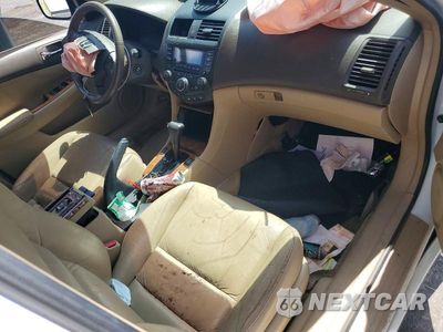 Zdjęcie 8 z 12 samochodu: 2003 HONDA ACCORD EX VIN:1HGCM566X3A109236 - miniatura