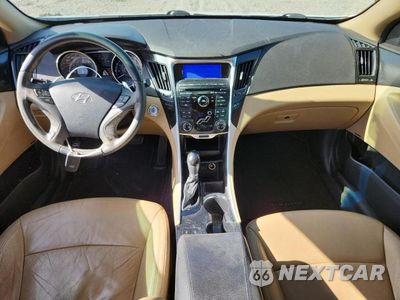 Zdjęcie 8 z 12 samochodu: 2011 HYUNDAI SONATA LIMITED VIN:5NPEC4AC7BH210999 - miniatura