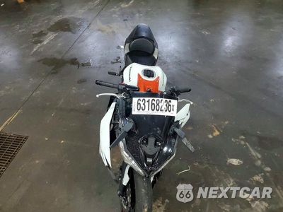 Piąte zdjęcie samochodu w środku: 2023 KAWASAKI EX650 R VIN:ML5EXER14PDA90148 - miniatura